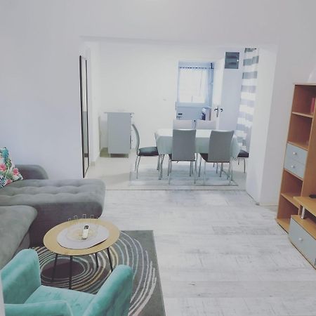 Apartman Radovic Semêndria Exterior foto